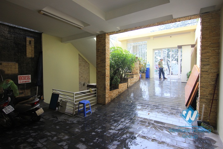 House rental on Xuan Dieu, Tay Ho